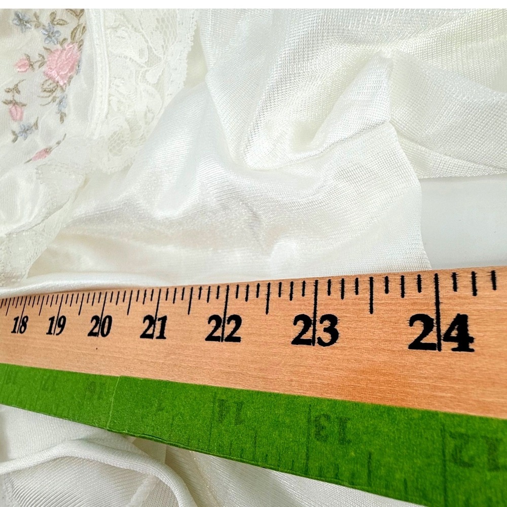 Gilead Vintage Nightgown Duster Set Small Long Sleve Lace Floral Embroidered USA - Picture 10 of 12